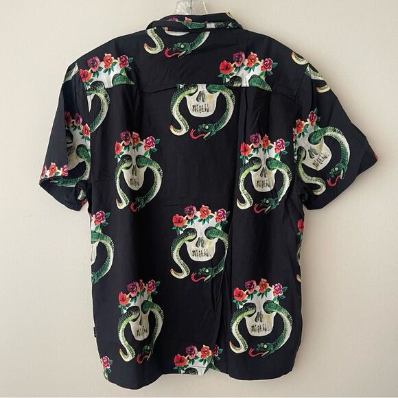 STÜSSY Shirt Button Down Shirt Skull Pattern in Black size large - Picture 6 of 9